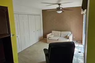 3912 Dundee Rd, Northbrook, IL 60062 - Photo 10
