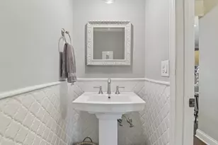 1204 Parliament Ct, Libertyville, IL 60048 - Photo 26
