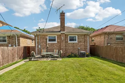 2654 W Catalpa Avenue, Chicago, IL 60625 - Photo 36