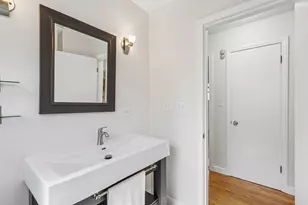 2654 W Catalpa Ave, Chicago, IL 60625 - Photo 24