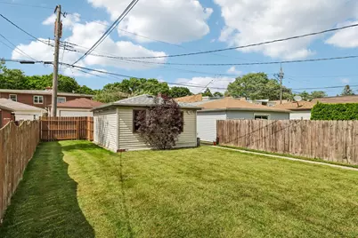 2654 W Catalpa Avenue, Chicago, IL 60625 - Photo 38