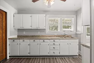 515 N Hennepin Ave, Dixon, IL 61021 - Photo 22