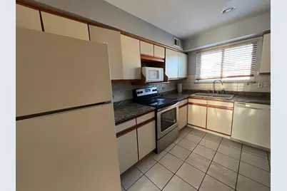 9482 Bay Colony Drive #3N, Des Plaines, IL 60016 - Photo 10