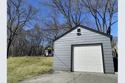 2219 Barton Boulevard, Rockford, IL 61103 - Photo 6