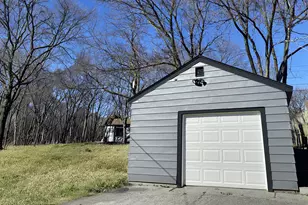 2219 Barton Blvd, Rockford, IL 61103 - Photo 6