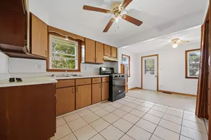 603 S 2nd St, Oregon, IL 61061 - Photo 4
