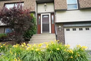 1751 President St, Glendale Heights, IL 60139 - Photo 2