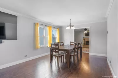 490 Heather Lane, Carol Stream, IL 60188 - Photo 6