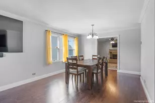 490 Heather Ln, Carol Stream, IL 60188 - Photo 6