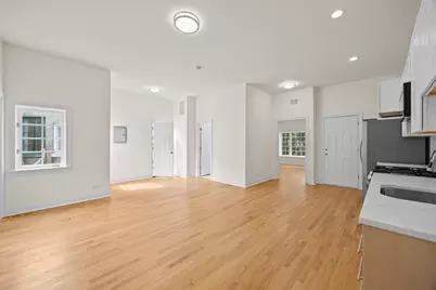 3107 N Harding Avenue #3E, Chicago, IL 60618 - Photo 8