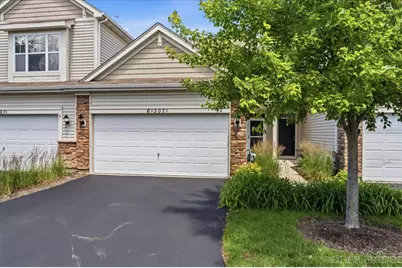 6N307 Whitmore Circle #B, Saint Charles, IL 60174 - Photo 1
