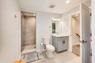 2934 N 77th Ct, Elmwood Park, IL 60707 - Photo 12