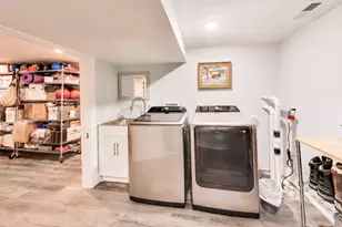 2934 N 77th Ct, Elmwood Park, IL 60707 - Photo 18