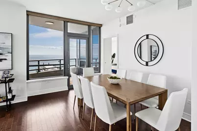 600 N Lake Shore Drive #4211, Chicago, IL 60611 - Photo 4