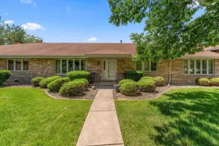 10851 Minnesota Ct, Orland Park, IL 60467 - Photo 1