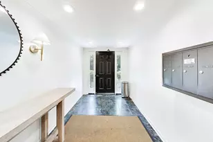 628 W Wrightwood Ave, Chicago, IL 60614 - Photo 2