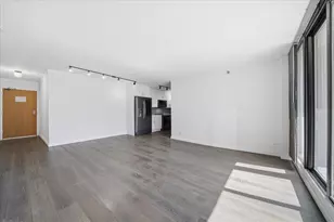 200 N Dearborn St, Chicago, IL 60601 - Photo 4