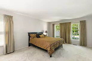 221 Hillwick Ln, Schaumburg, IL 60193 - Photo 16