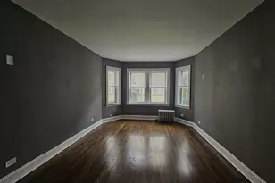 6551 N Francisco Ave, Chicago, IL 60645 - Photo 4