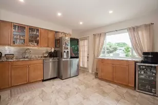 1909 E Maya Ln, Mount Prospect, IL 60056 - Photo 10