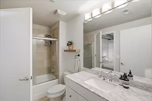 565 W Quincy St, Chicago, IL 60661 - Photo 10