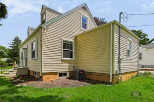 707 E 9th St, Lockport, IL 60441 - Photo 30