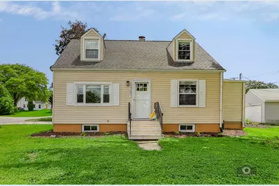 707 E 9th Street, Lockport, IL 60441 - Photo 1