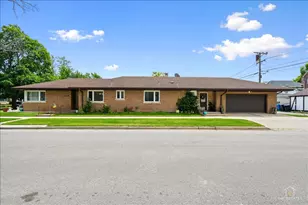 6250 N Kedvale Ave, Chicago, IL 60646 - Photo 2