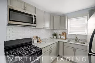 2046 E 72nd Pl, Chicago, IL 60649 - Photo 8