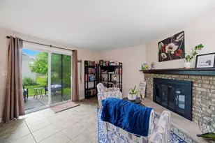 128 Patricia Dr, Schaumburg, IL 60193 - Photo 12