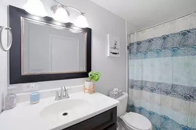 128 Patricia Drive, Schaumburg, IL 60193 - Photo 14