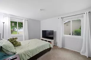 128 Patricia Dr, Schaumburg, IL 60193 - Photo 20