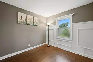 10 Washington Ct, Streamwood, IL 60107 - Photo 20