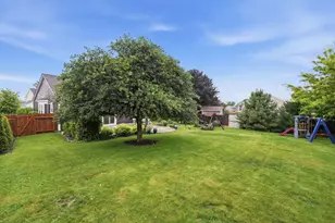 10 Washington Ct, Streamwood, IL 60107 - Photo 32