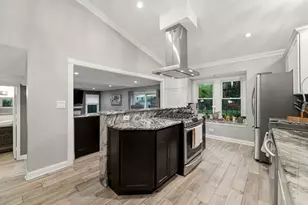 10 Washington Ct, Streamwood, IL 60107 - Photo 8