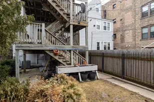 2438 N Washtenaw Ave, Chicago, IL 60647 - Photo 10