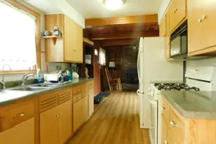 1421 Parkview Ave, Rockford, IL 61107 - Photo 8