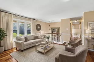 4200 W 176th Pl, Country Club Hills, IL 60478 - Photo 2