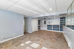 4200 W 176th Pl, Country Club Hills, IL 60478 - Photo 18