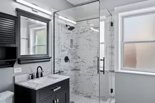 5437 S Hyde Park Blvd, Chicago, IL 60615 - Photo 6