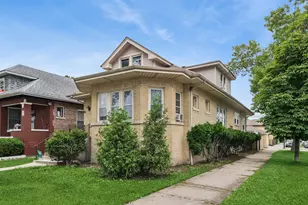 2656 N Newcastle Ave, Chicago, IL 60707 - Photo 2