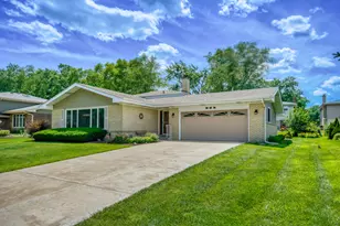532 Summit Dr, Schaumburg, IL 60193 - Photo 26