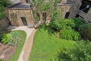927 Hinman Ave, Evanston, IL 60202 - Photo 24