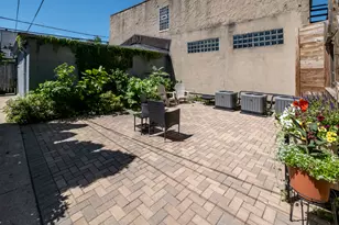 2017 W Huron St, Chicago, IL 60612 - Photo 36