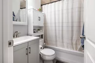 2017 W Huron St, Chicago, IL 60612 - Photo 16