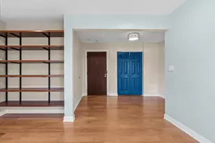 930 Hinman Ave, Evanston, IL 60202 - Photo 4