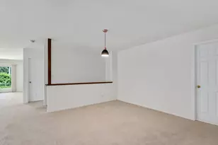 1039 Oakview Dr, Wheaton, IL 60187 - Photo 10