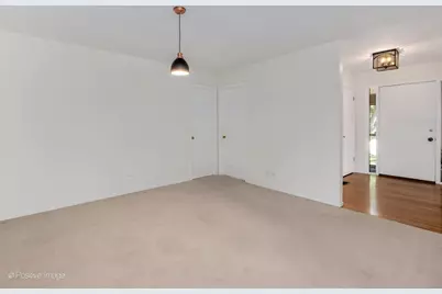 1039 Oakview Drive, Wheaton, IL 60187 - Photo 12