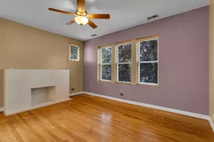 4441 W Ainslie St, Chicago, IL 60630 - Photo 12