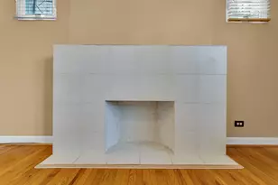 4441 W Ainslie St, Chicago, IL 60630 - Photo 14